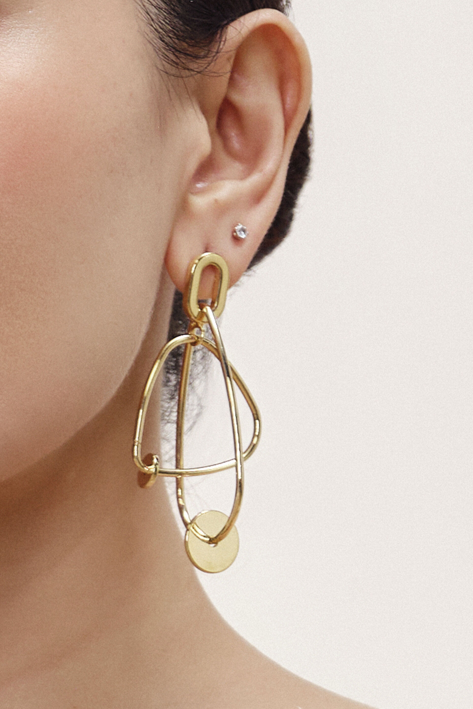Interlinked Golden Stud Earrings, , image 2